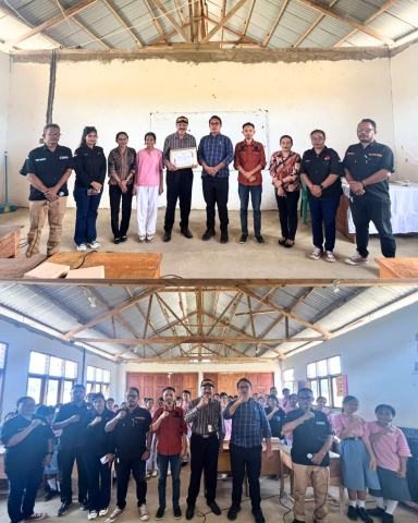 pendidikan demokrasi dan pengawasan partisipatif kepada siswa-siswi SMK Kesehatan Iresa Anugerah Tiakur,